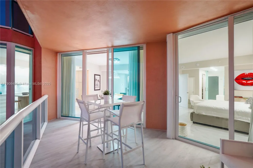 300 S Pointe Dr #4306 Miami Beach, FL 33139