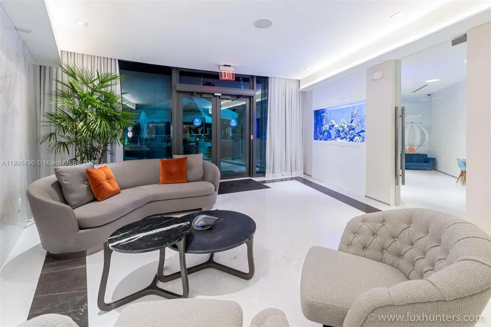 300 S Pointe Dr #4306 Miami Beach, FL 33139