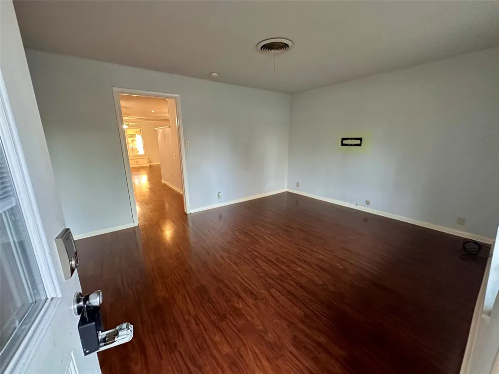 107 Arkansas Street Seymour, TX 76380