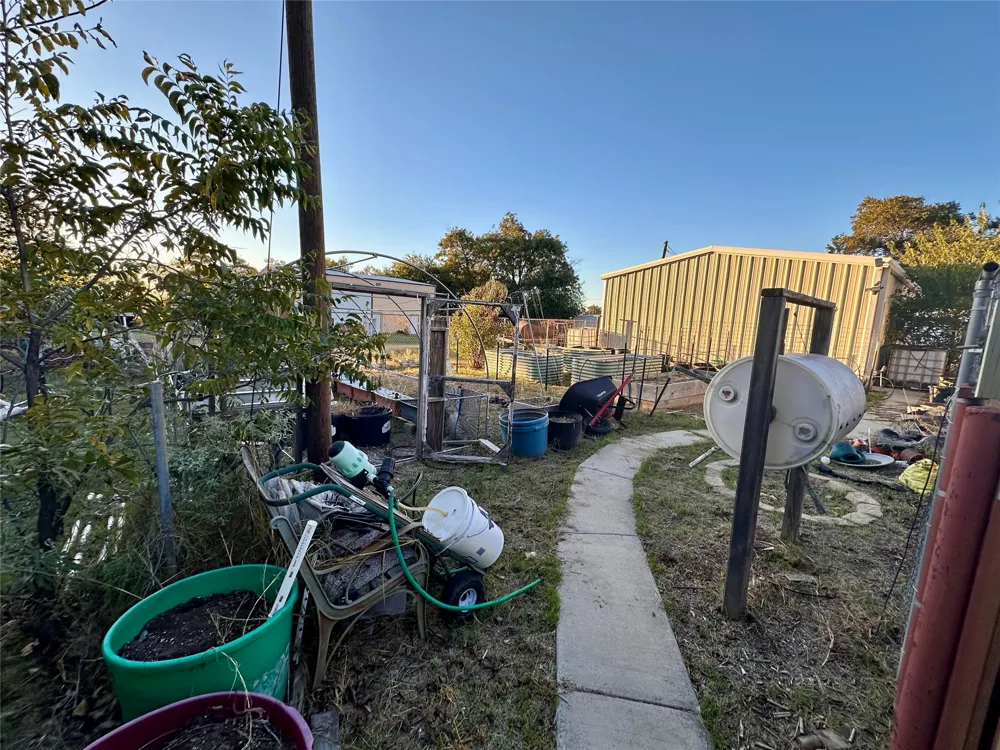 107 Arkansas Street Seymour, TX 76380