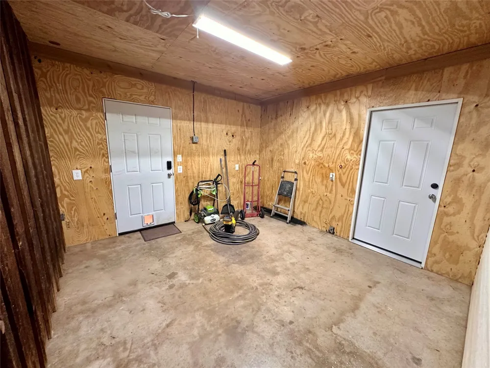 107 Arkansas Street Seymour, TX 76380