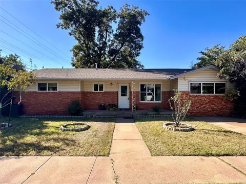 107 Arkansas Street