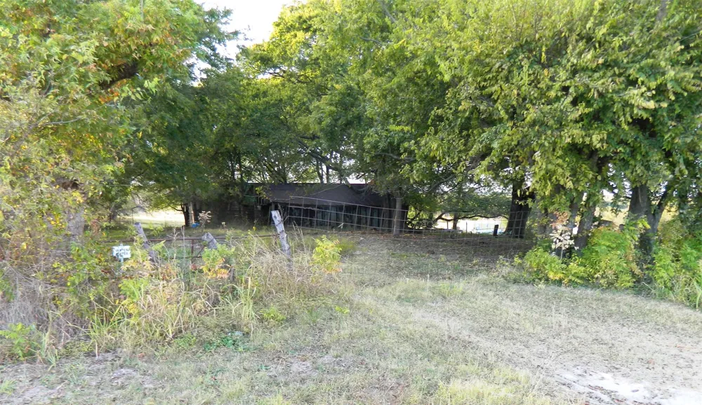 6323 Fm 896 Highway Bonham, TX 75418
