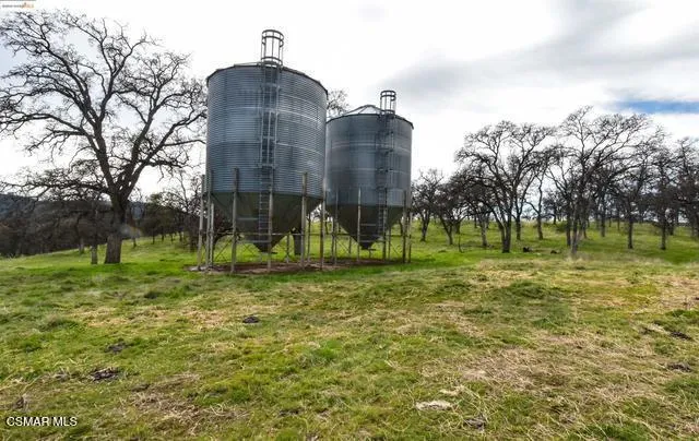 13300 Lone Bend Road Jamestown, CA 95327