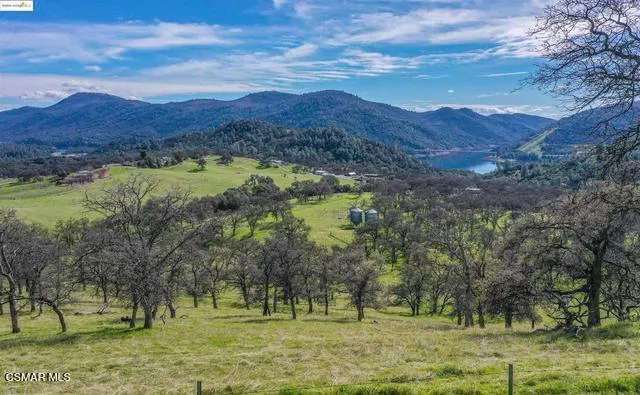 13300 Lone Bend Road Jamestown, CA 95327
