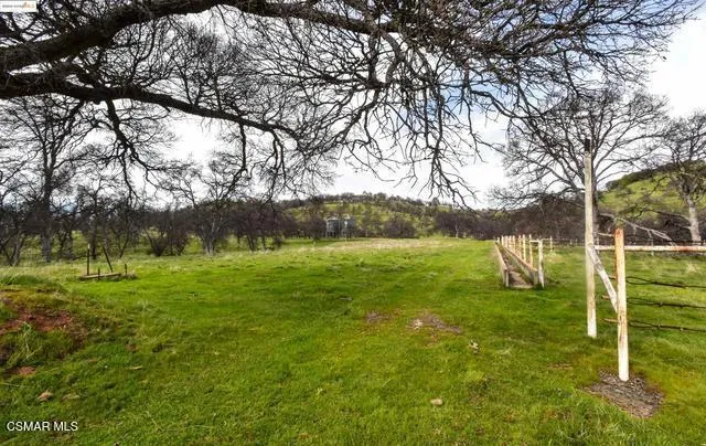 13300 Lone Bend Road Jamestown, CA 95327