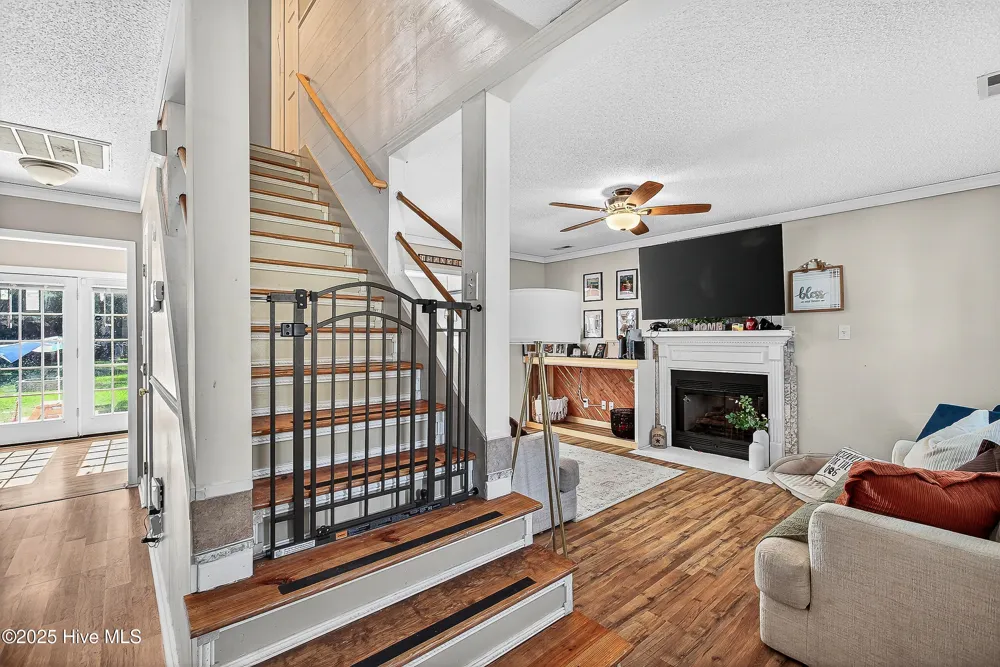 203 Reef Lane Richlands, NC 28574