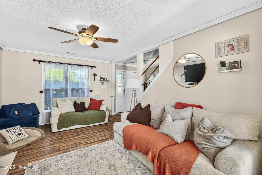 203 Reef Lane Richlands, NC 28574