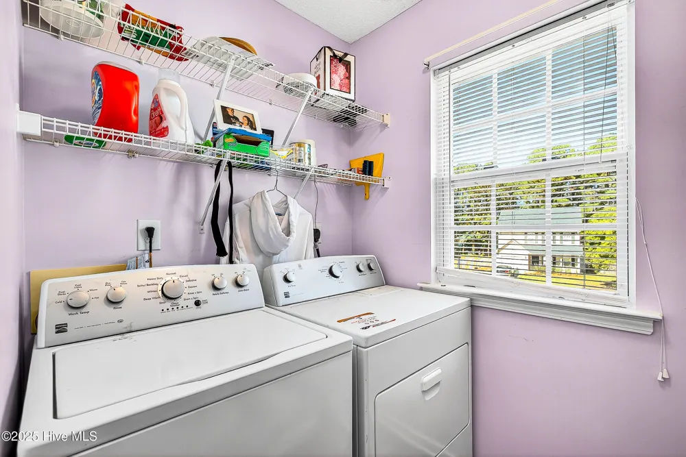 203 Reef Lane Richlands, NC 28574