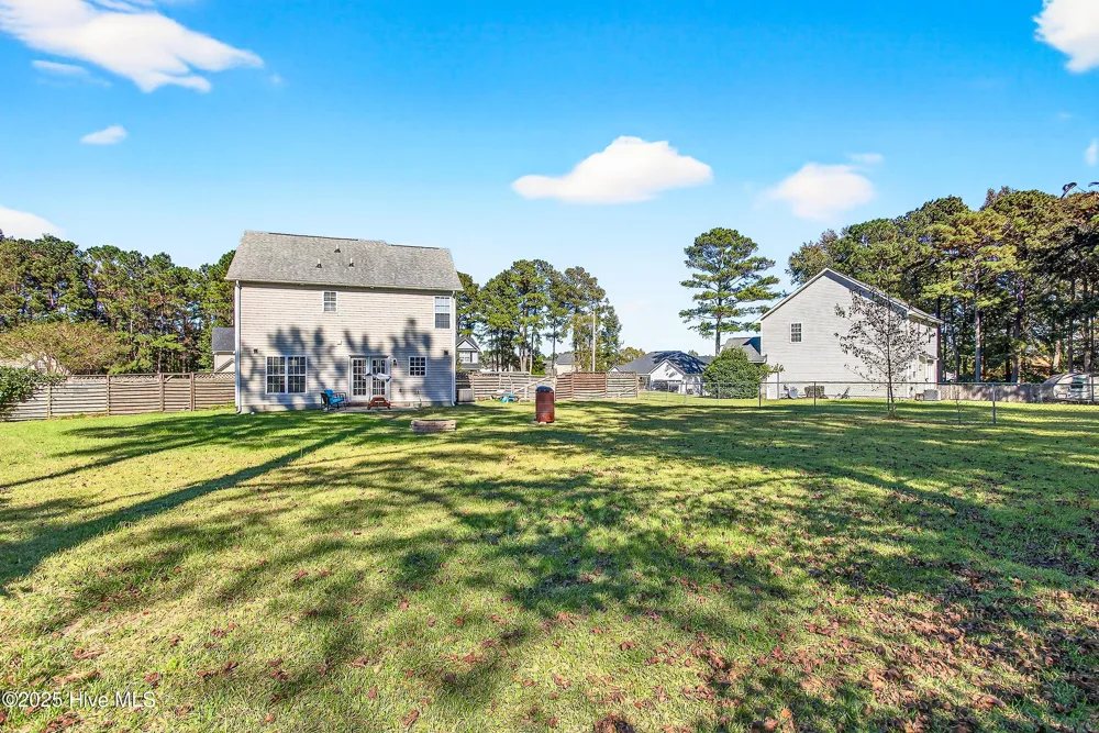 203 Reef Lane Richlands, NC 28574