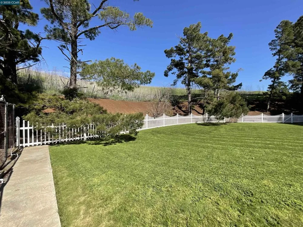 403 Gerald Court Benicia, CA 94510