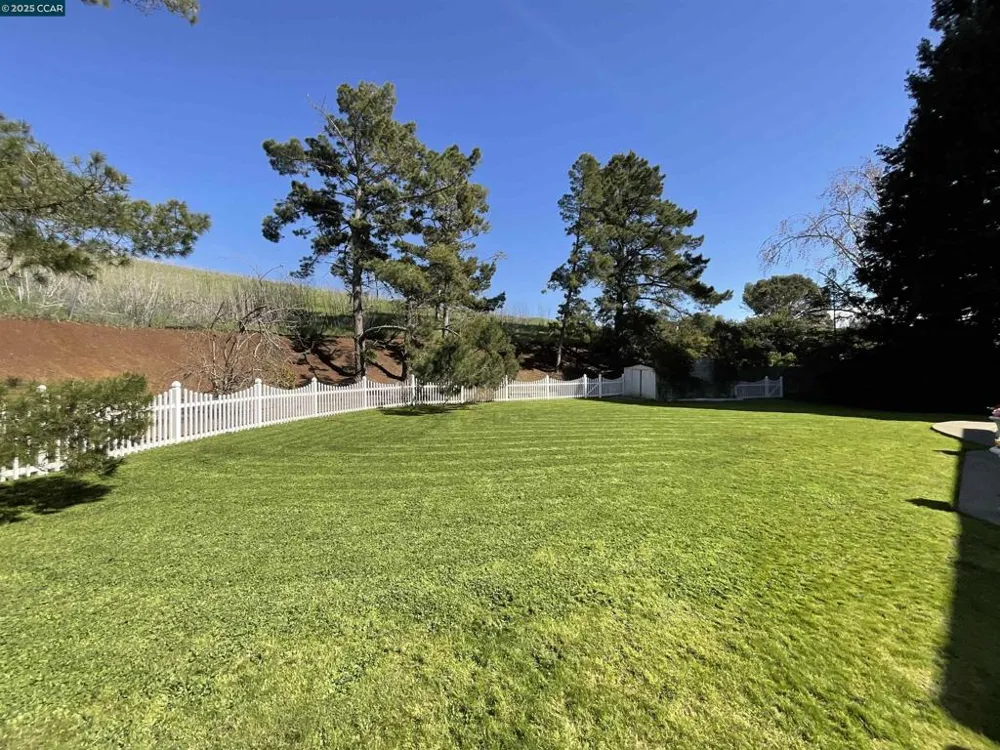 403 Gerald Court Benicia, CA 94510