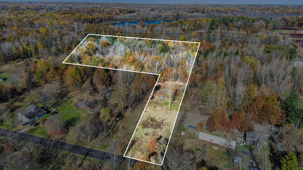 3 24th Avenue Grand Junction, MI 49056