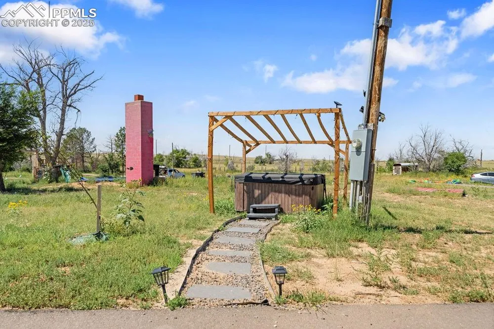 8450 S Edison Road Yoder, CO 80864