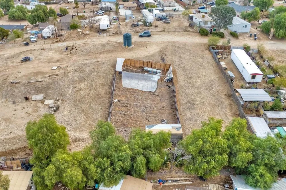 Osborne Ln.  APN 459-212-021 - LOT 75 Homeland, CA 92548