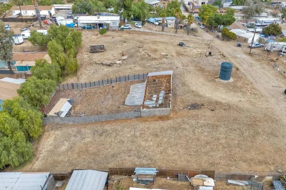 Osborne Ln.  APN 459-212-021 - LOT 75 Homeland, CA 92548