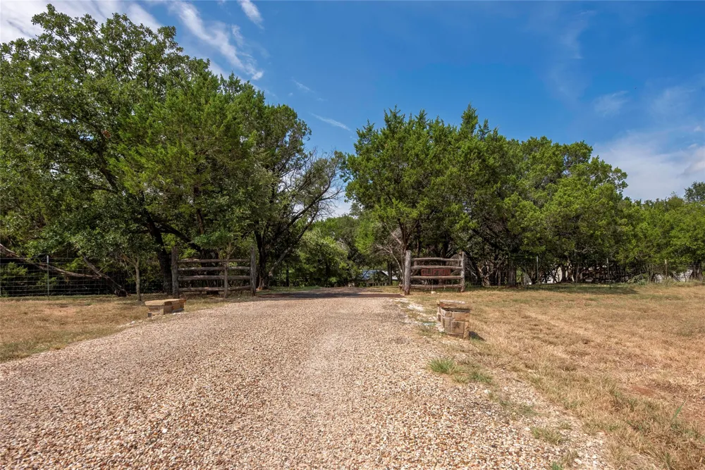 395 County Rd 2530 Meridian, TX 76665
