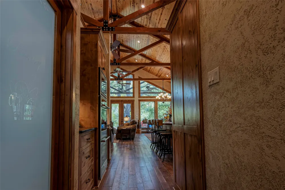 395 County Rd 2530 Meridian, TX 76665