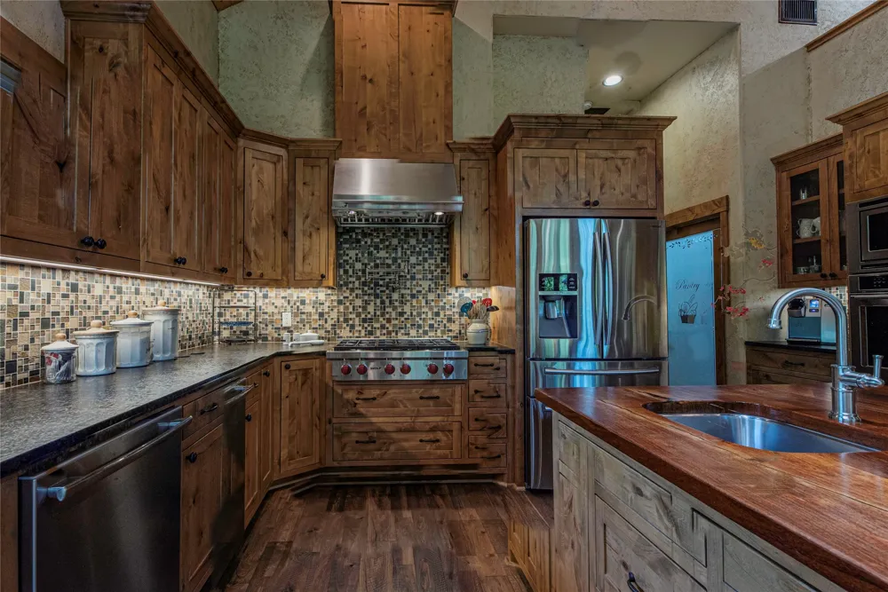 395 County Rd 2530 Meridian, TX 76665