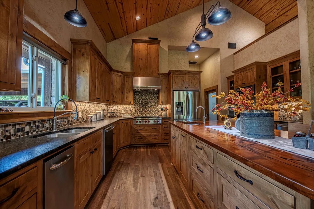 395 County Rd 2530 Meridian, TX 76665