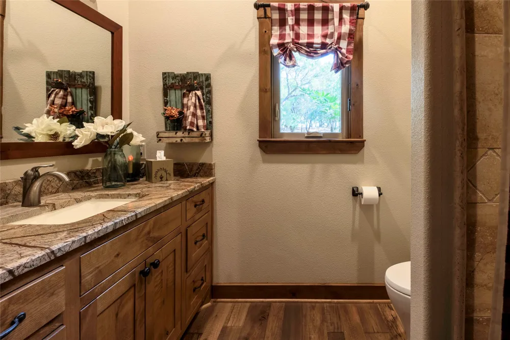 395 County Rd 2530 Meridian, TX 76665