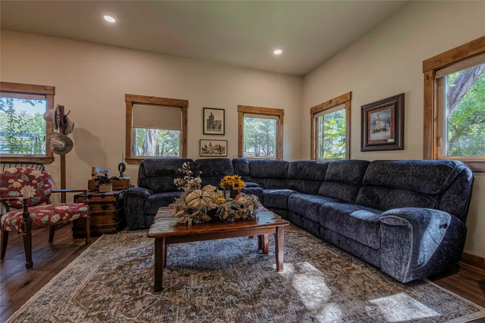 395 County Rd 2530 Meridian, TX 76665