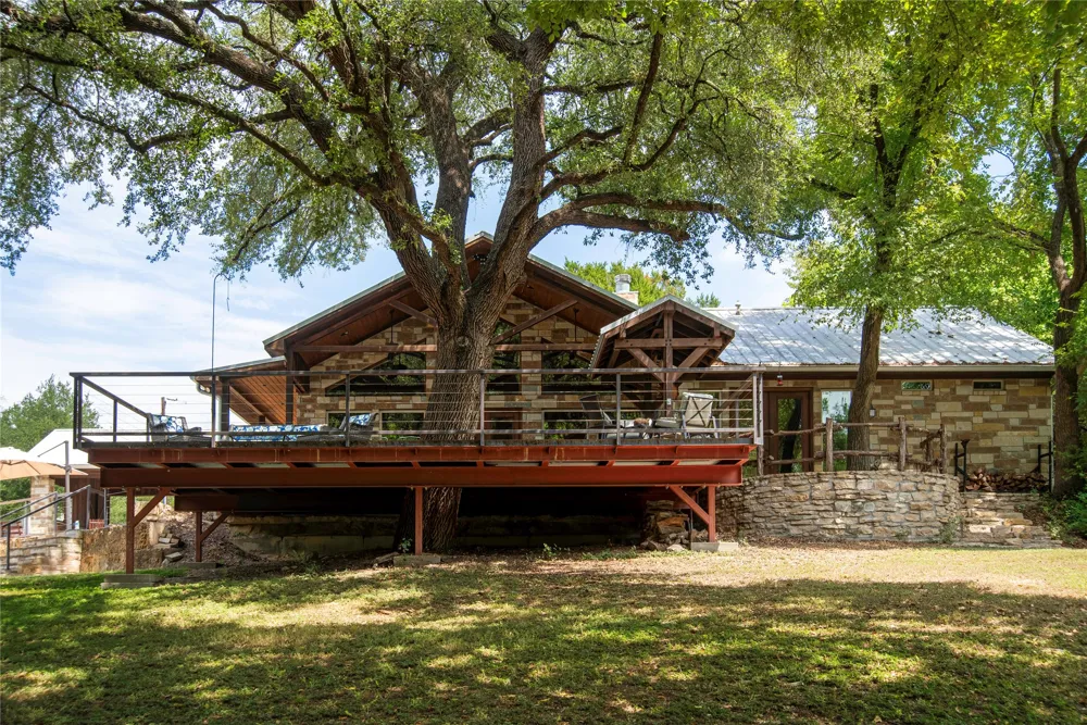 395 County Rd 2530 Meridian, TX 76665