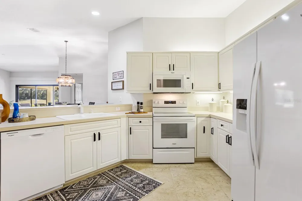 138 STRATFORD COURT Haines City, FL 33844