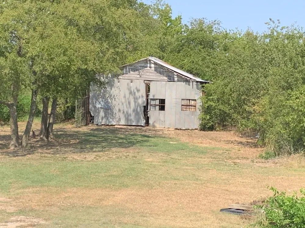 1203 St Hwy 22 Whitney, TX 76692