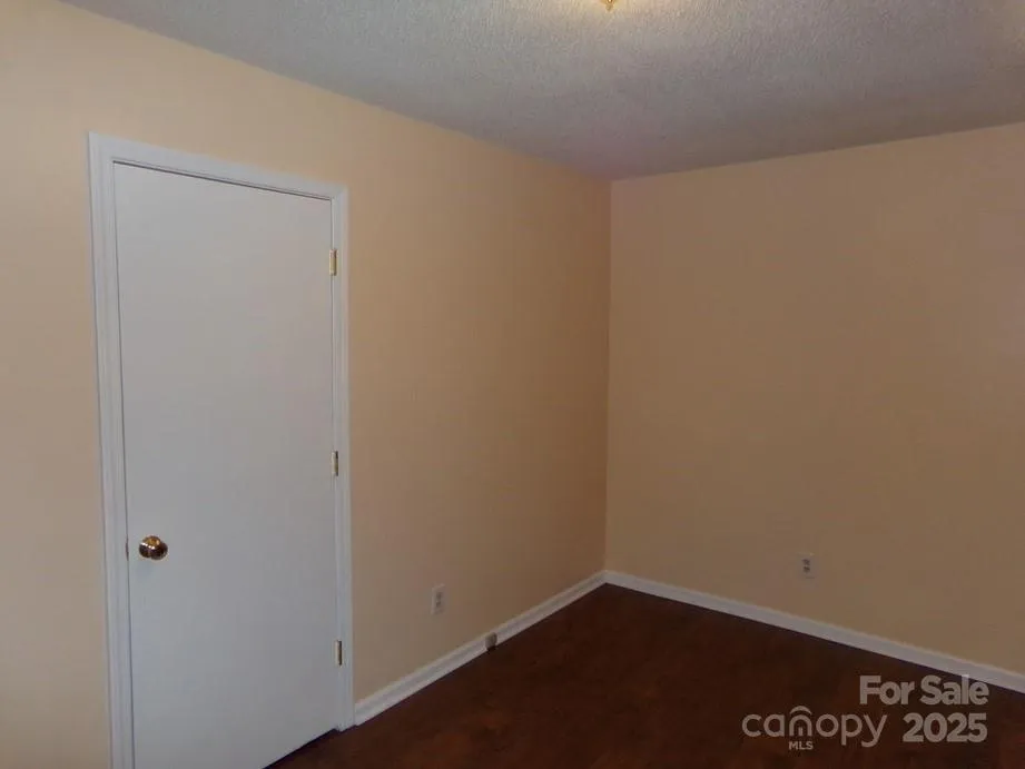 556 Roundtree Circle Chester, SC 29706