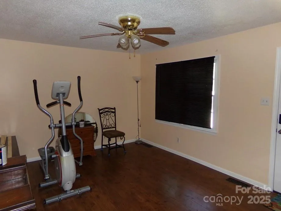 556 Roundtree Circle Chester, SC 29706