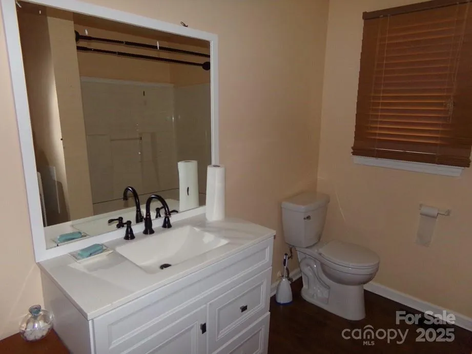 556 Roundtree Circle Chester, SC 29706