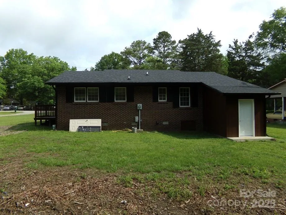 556 Roundtree Circle Chester, SC 29706