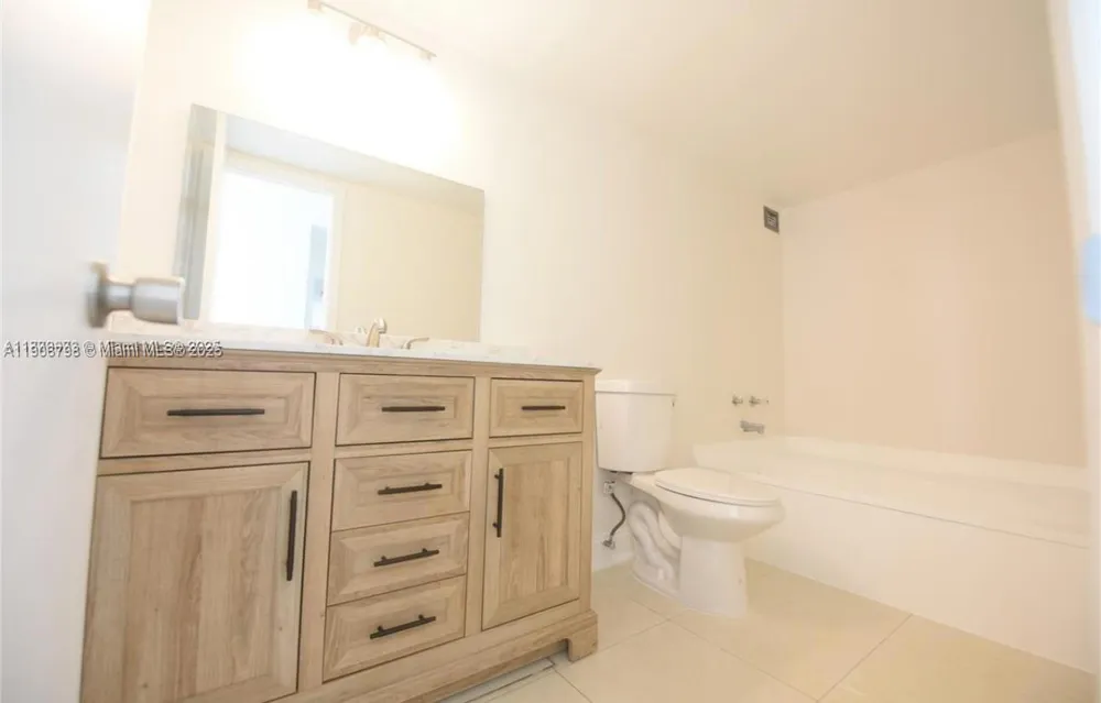 200 Leslie Dr #1124 Hallandale Beach, FL 33009