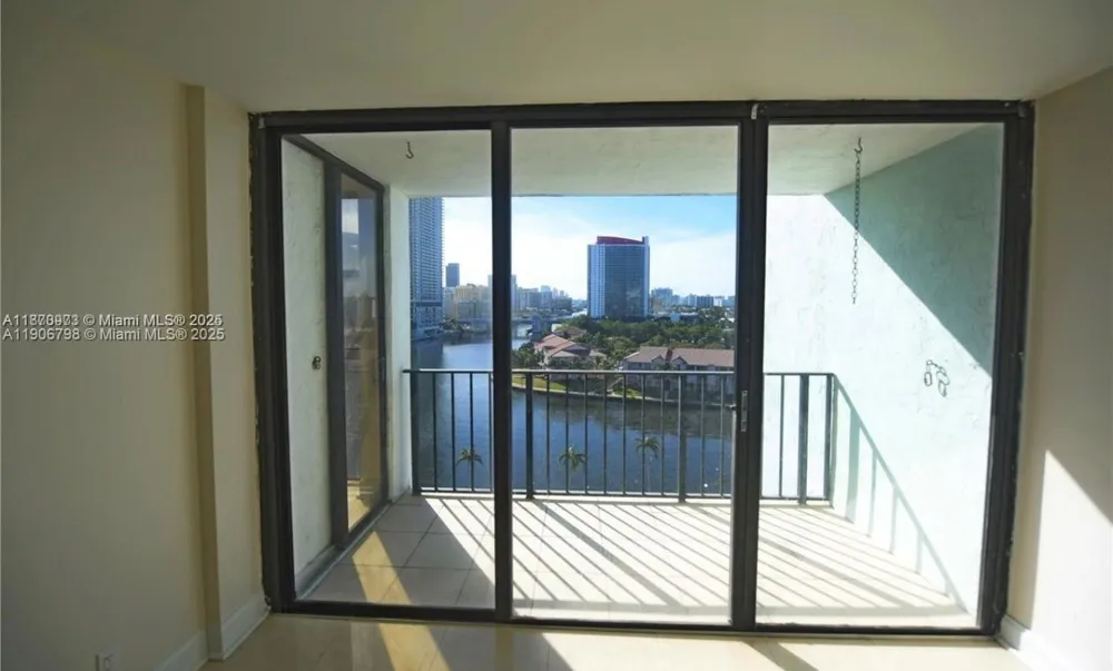 200 Leslie Dr #1124 Hallandale Beach, FL 33009