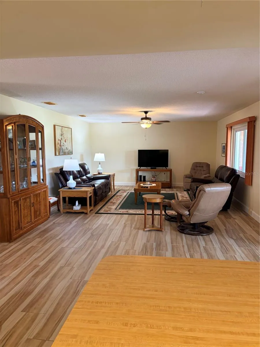 2117 HARLESTON #2117 Sun City Center, FL 33573