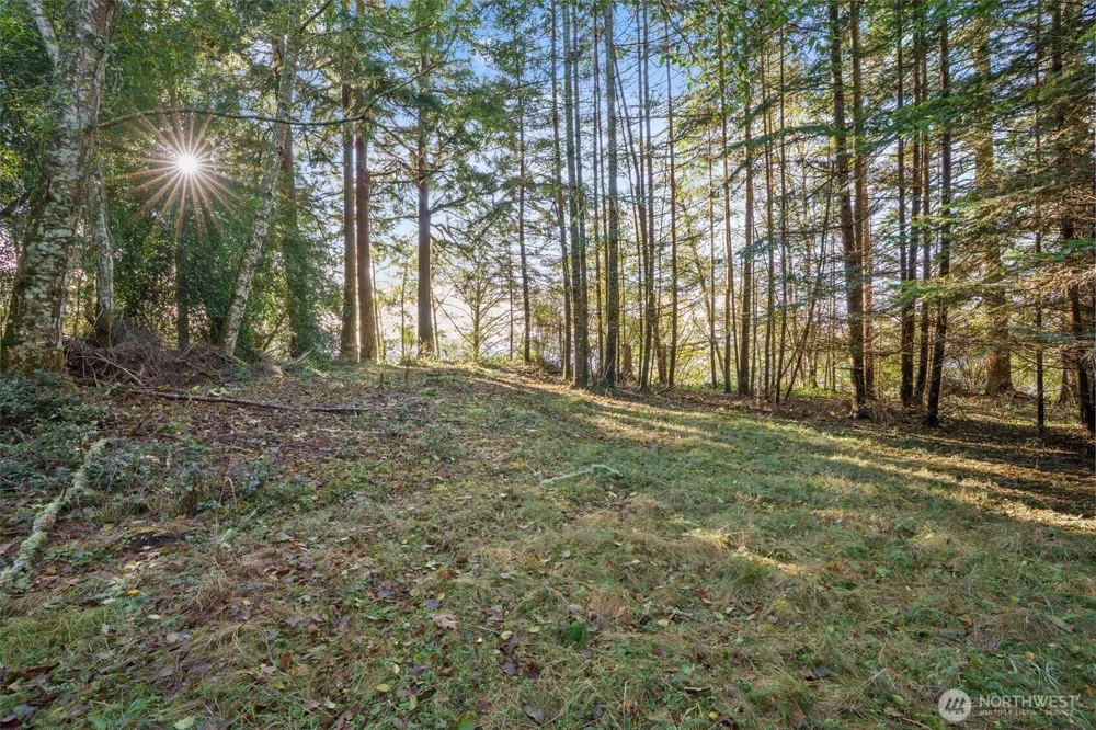 4530 Smugglers Cove Rd Road Freeland, WA 98429