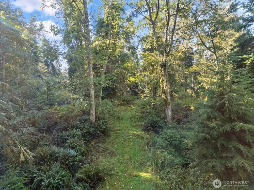 4530 Smugglers Cove Rd Road Freeland, WA 98429