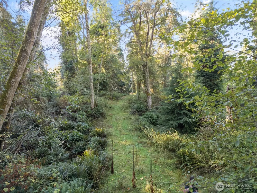 4530 Smugglers Cove Rd Road Freeland, WA 98429