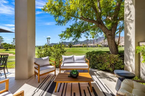 54109 Oak Hill