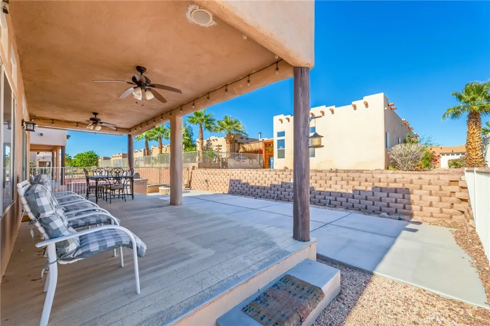 1181 Marina Needles, CA 92363