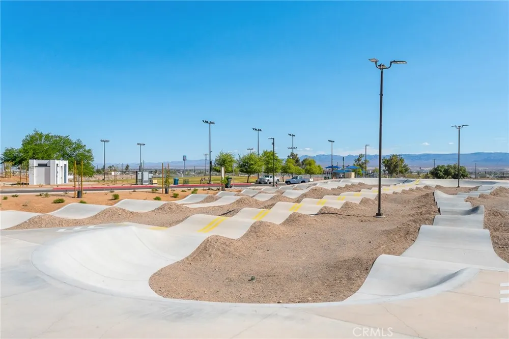 1181 Marina Needles, CA 92363