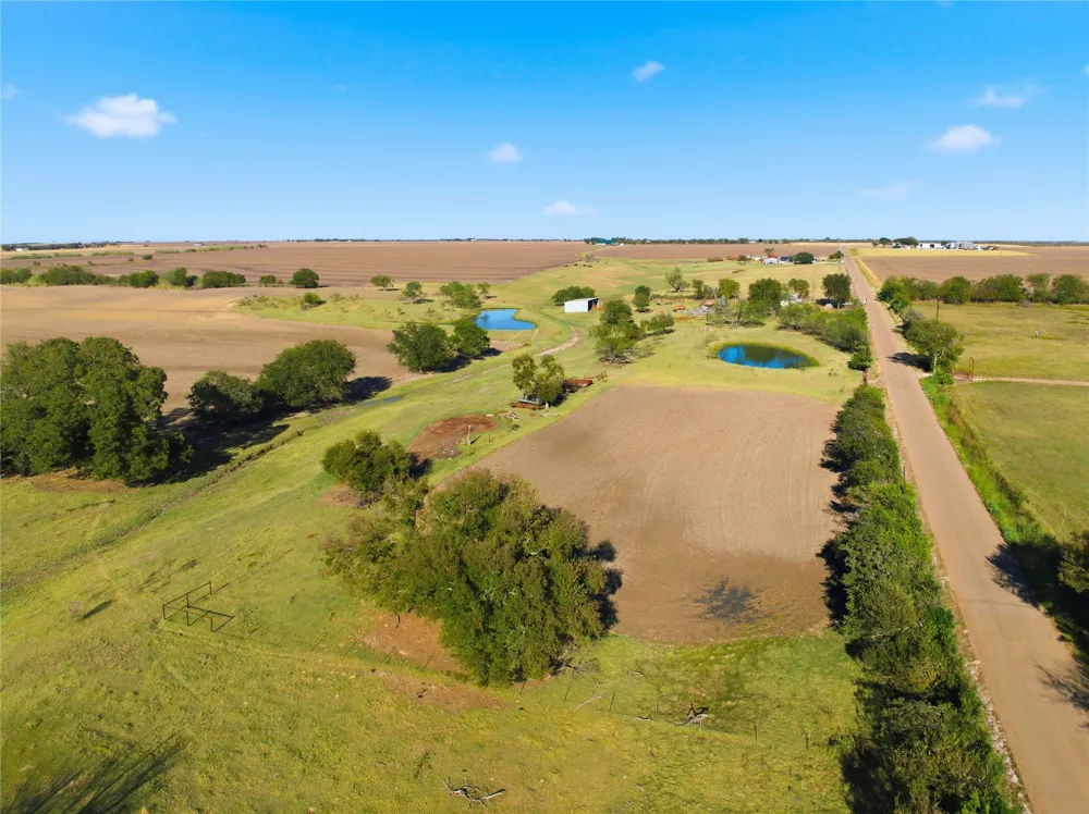 2663 W Crabb Road West, TX 76691