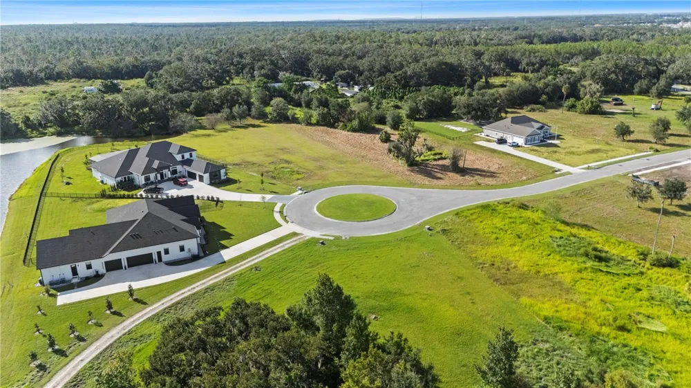 15323 FISHHAWK HEIGHTS RUN Lithia, FL 33547