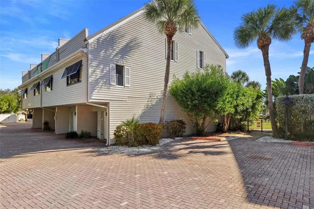 1355 PINELLAS BAYWAY S #19 Tierra Verde, FL 33715