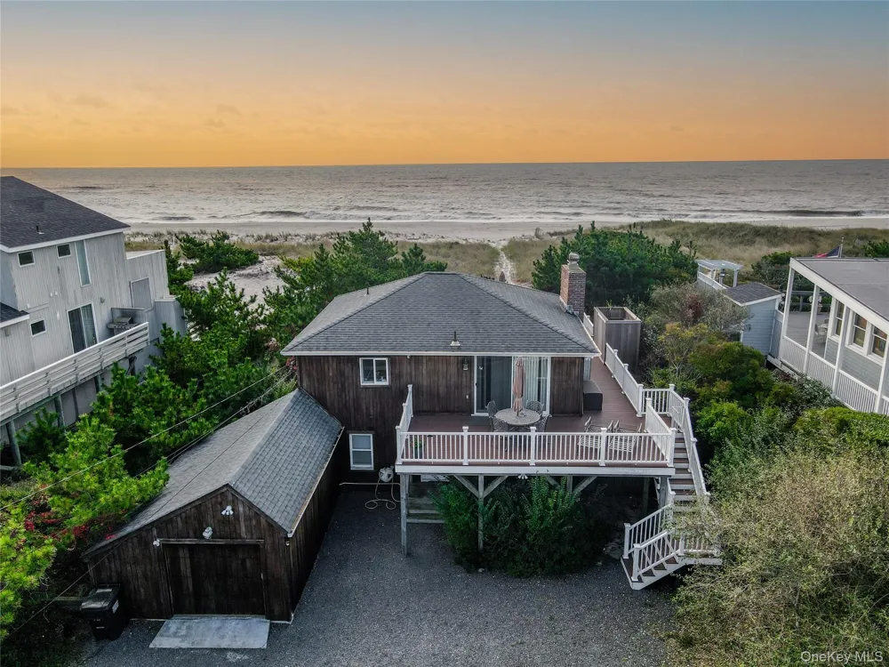 645 Dune Road Westhampton, NY 11977