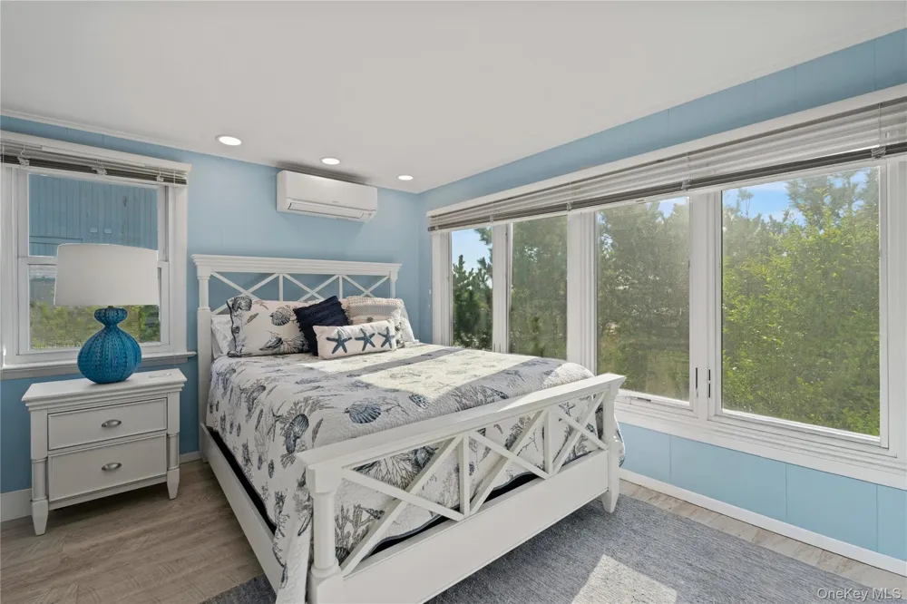 645 Dune Road Westhampton, NY 11977