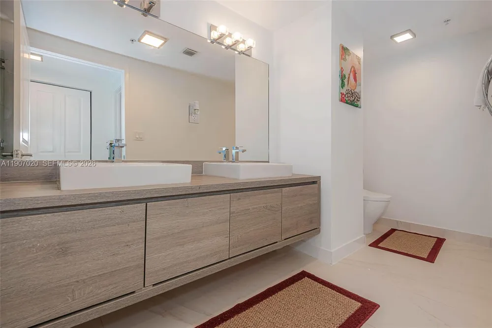 400 Sunny Isles Blvd #906 Sunny Isles Beach, FL 33160