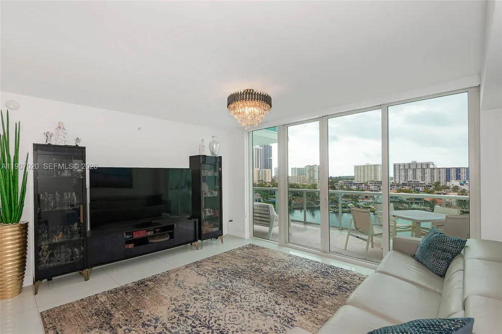 400 Sunny Isles Blvd #906 Sunny Isles Beach, FL 33160
