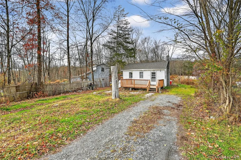 1187 Burlingham Road Pine Bush, NY 12566